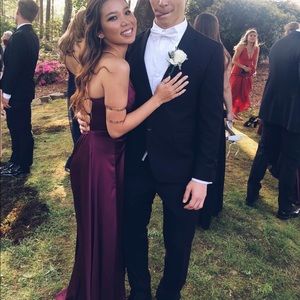 Prom dress maroon-satin